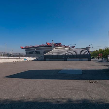 Апартаменты Milano San Siro Sky View Экстерьер фото
